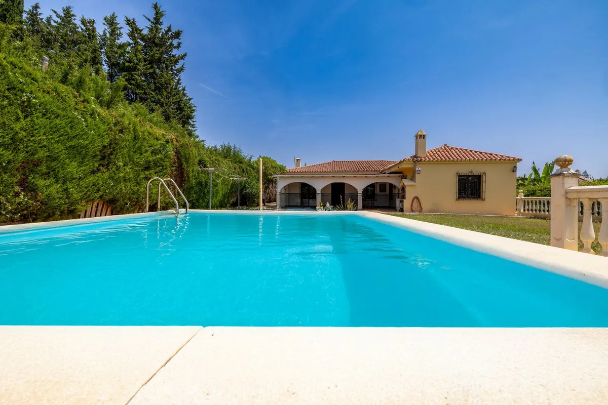 6fc5c18c-ce21-46b5-b6d3-e859775a5927