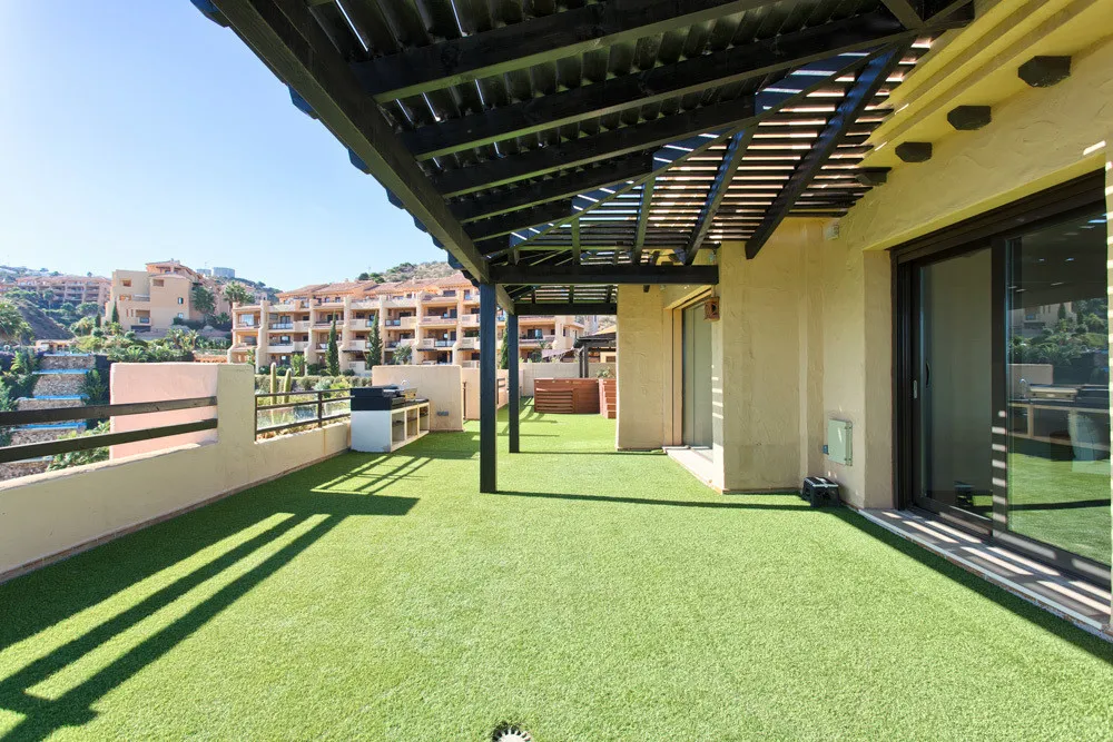 89674859-2f18-4132-8a26-d3ce794b8d1d