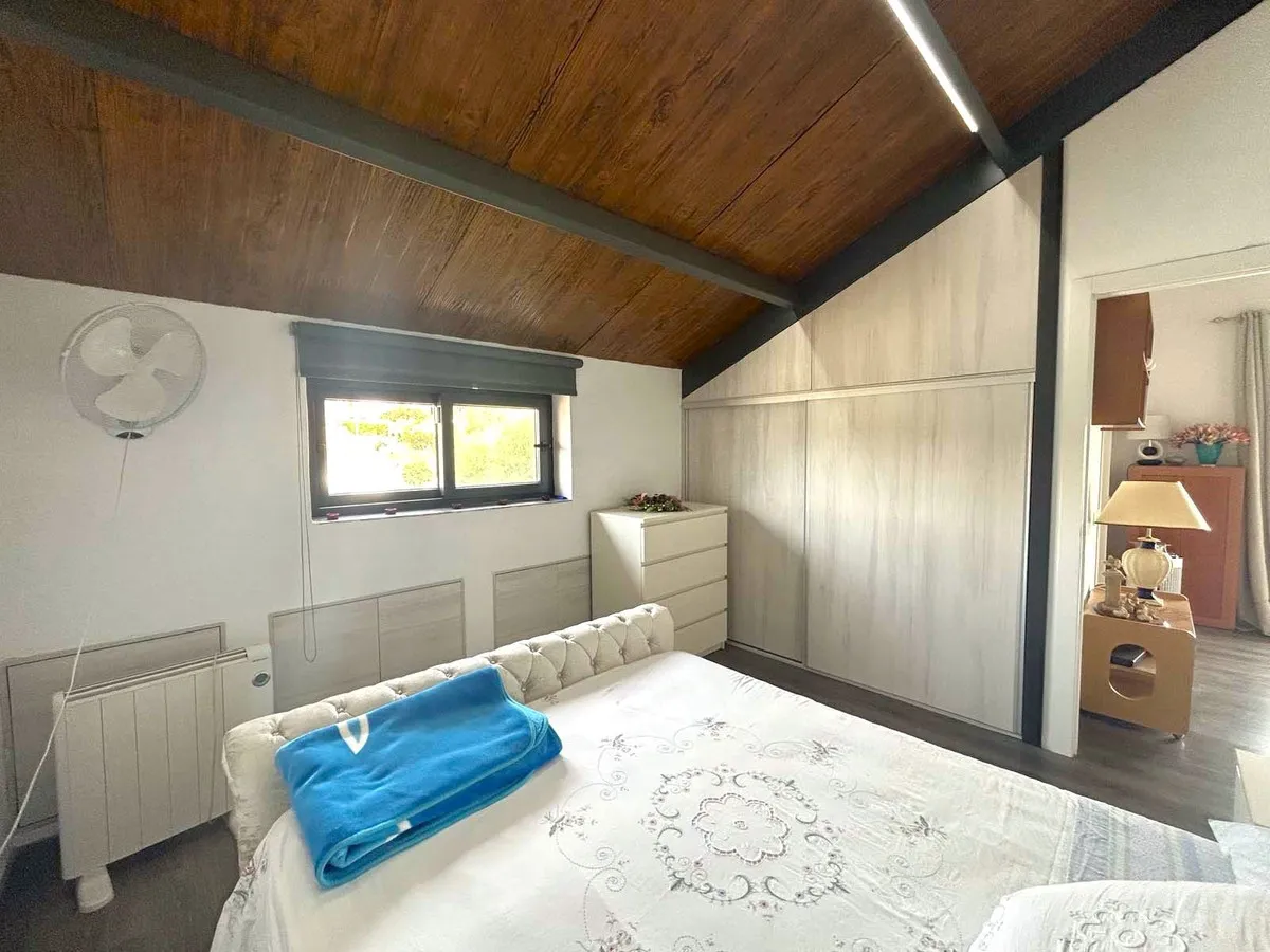 01ed781f-0935-4ee3-a2b6-4ac16d2d7419