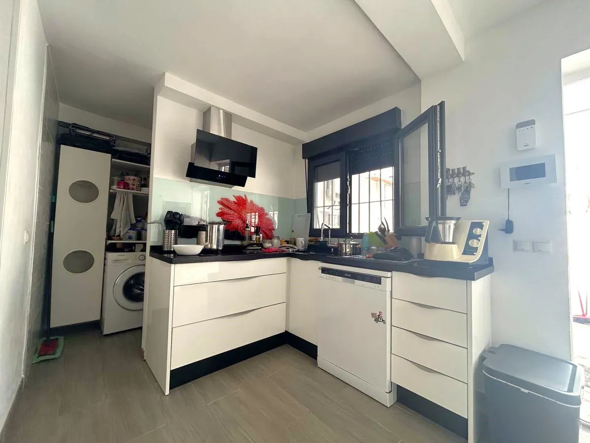 95b1ed65-df16-452f-9067-48fc8806455b