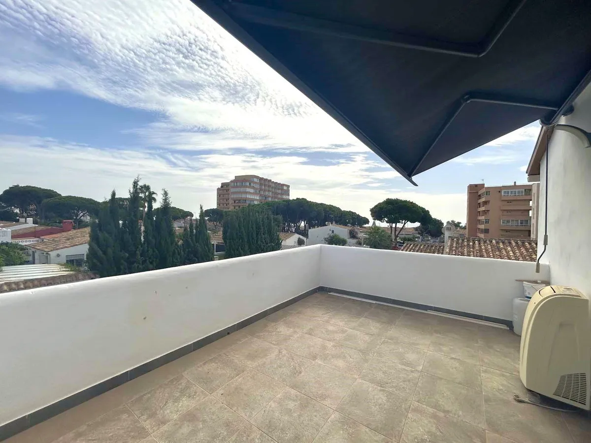 a12269f2-9dc5-4737-91c2-555d7edb6706