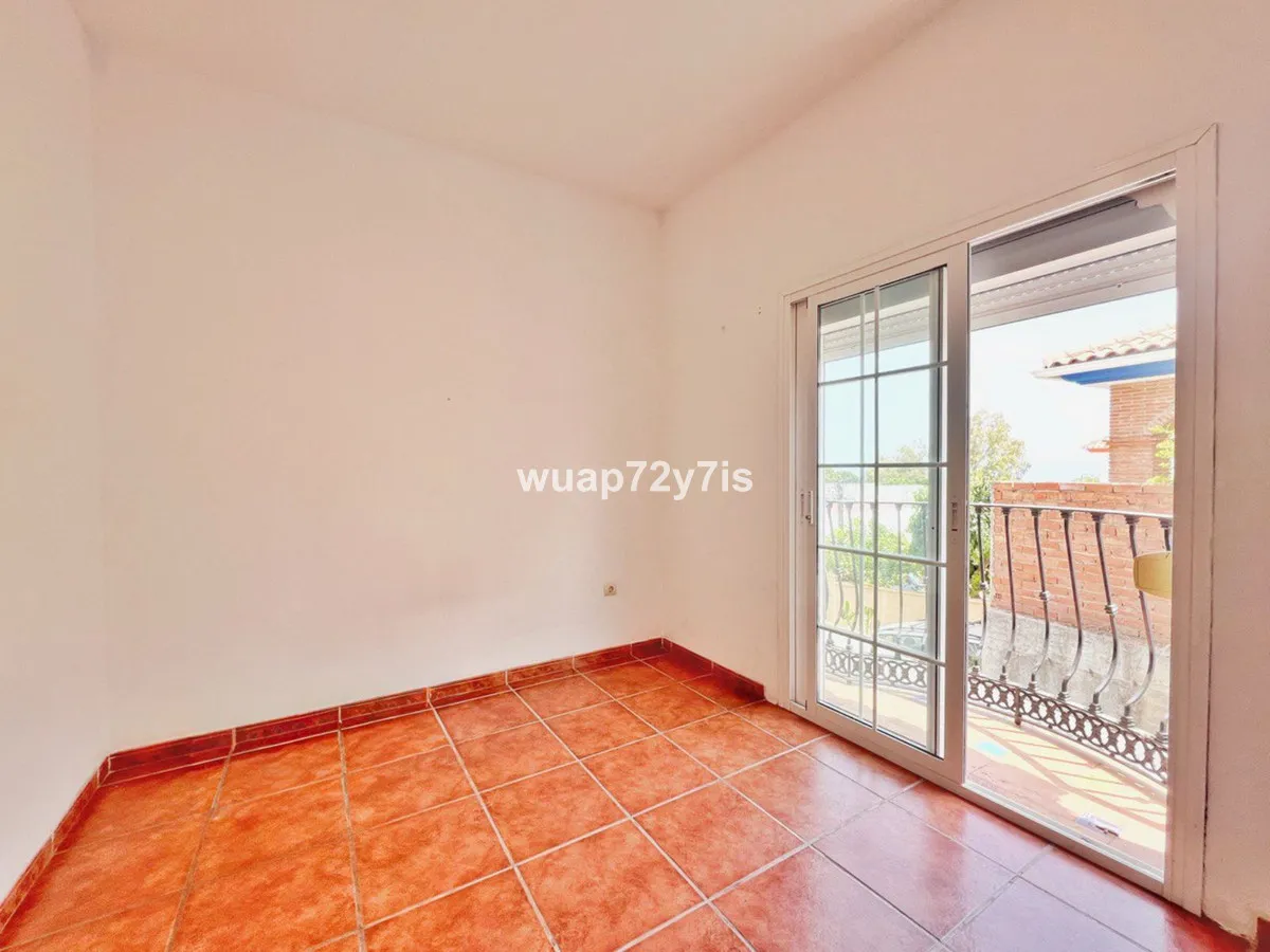 1d4a140e-53db-4dfd-8e43-949d4b851a2d