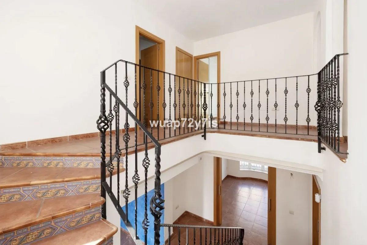 dff5f785-1a3f-4eaa-9704-761c8556ddb3