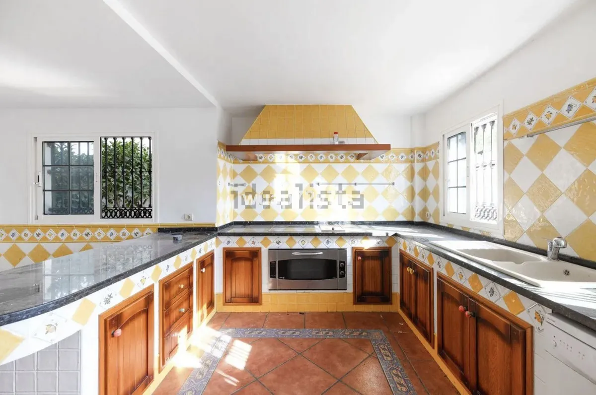 ed5e1eec-96d5-4bd7-b001-2f8bbca2abcf