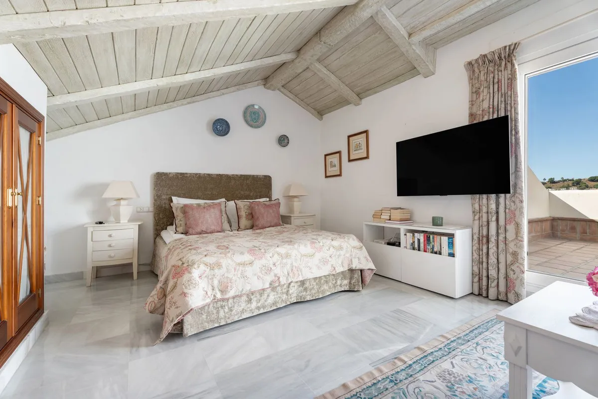 25632837-17dc-498a-a721-5782d08d95fb