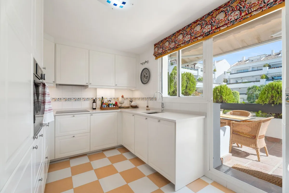 8a2ca33f-092c-48ea-aea9-76c7bb52221d