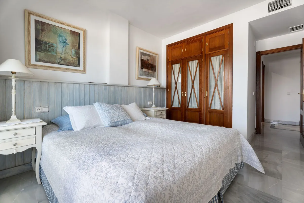 d70baf3a-3e61-443a-8b78-81d9216b5e0c