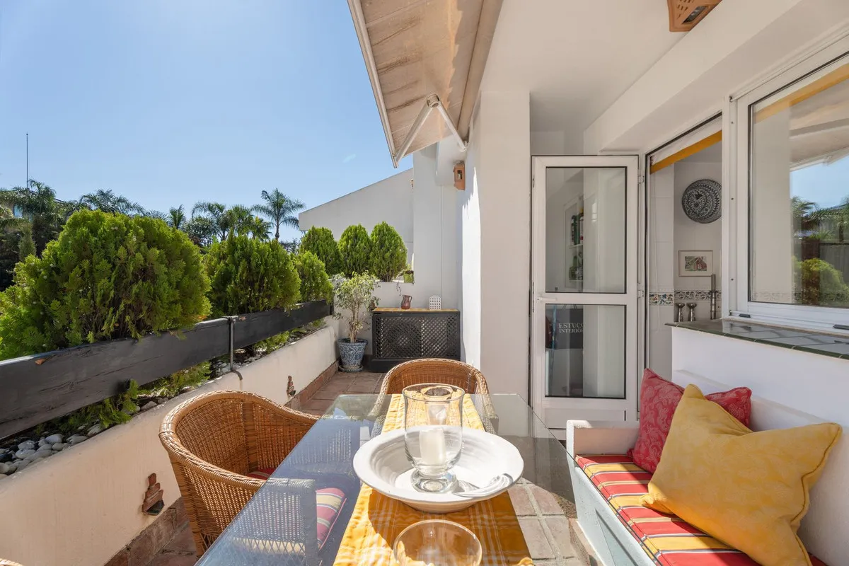 da630d57-b2e0-4fb8-98d3-194a80fbb28f