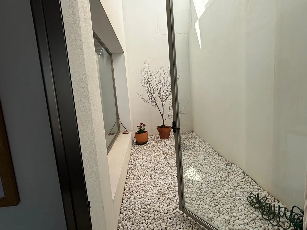 31f62123-8b34-41b9-ad20-dba2c54e05cd