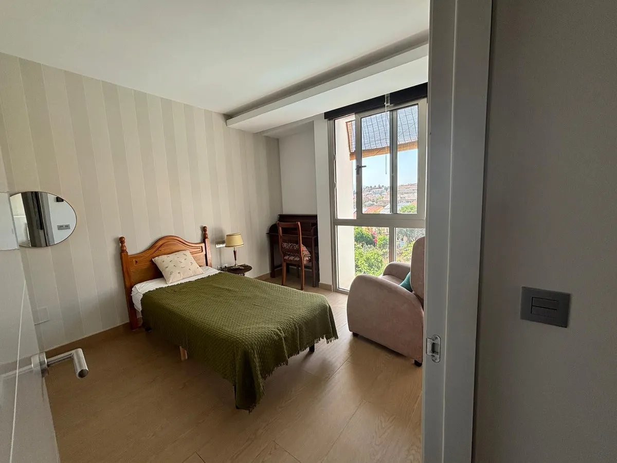 68a6657e-437e-4e40-8a9a-b06308bd6998