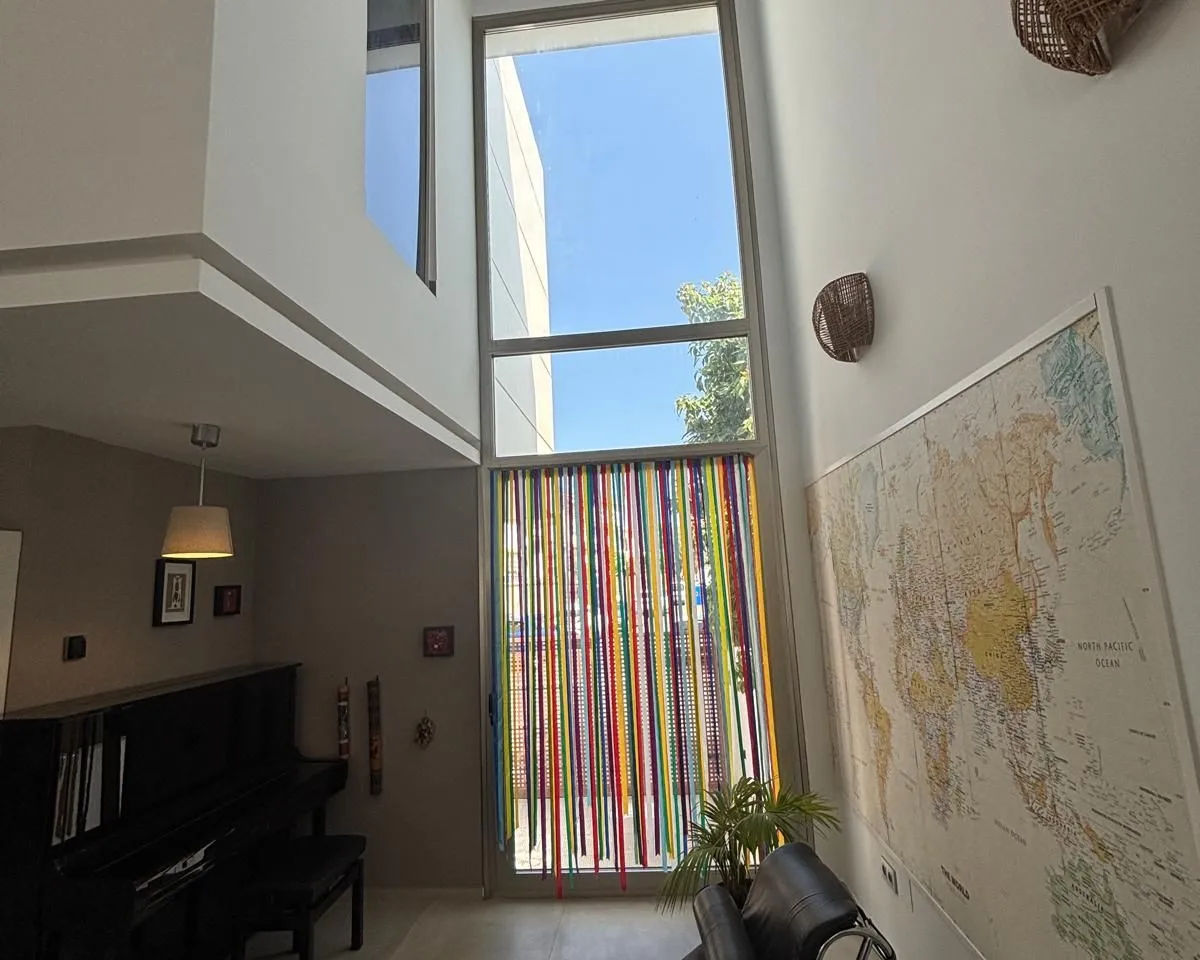 f85f5e5f-e2ab-4546-9a1e-f2b4c9e67041