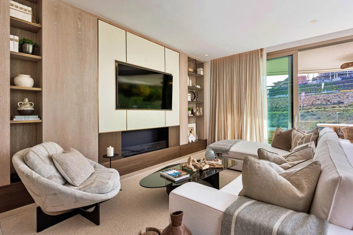 5ab38cd3-394a-4e83-ad96-6ec58cedd4c2