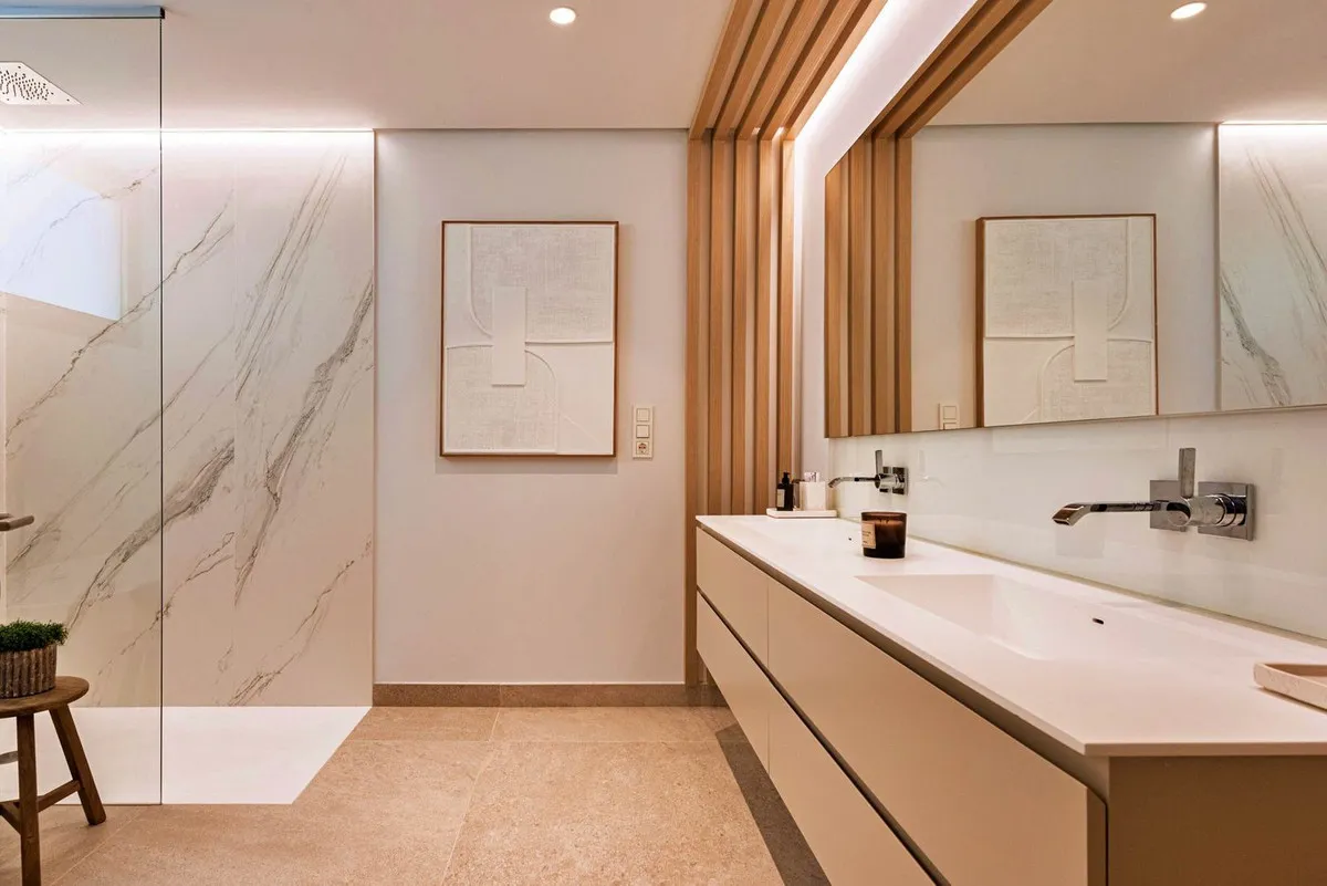 7056408a-113b-4c4c-93e2-19444f3090c3