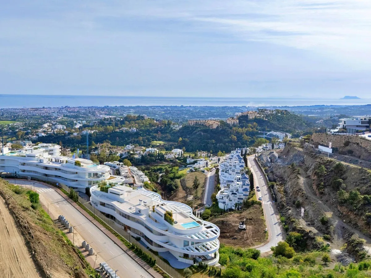 b57692cb-3106-4a4f-95fa-686a0b272389