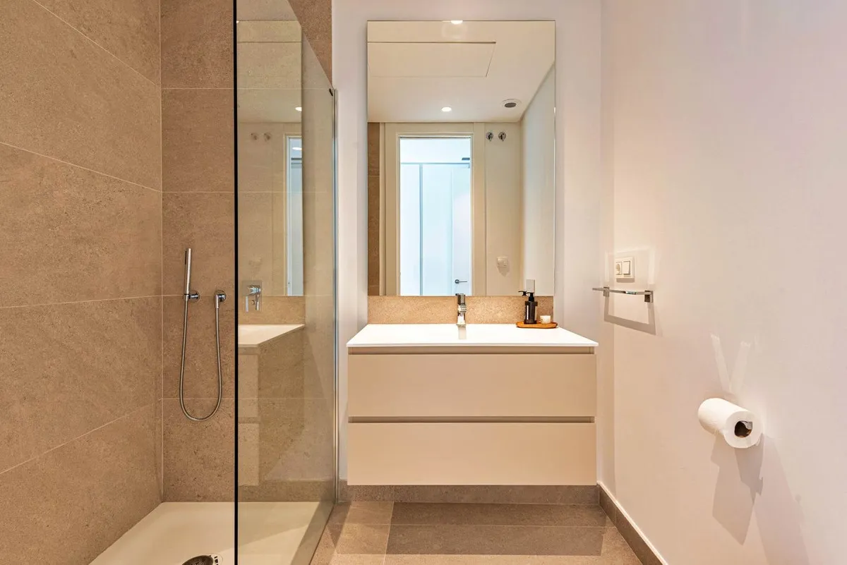 d6b016b1-20d4-4f5b-bb3f-25453873880b