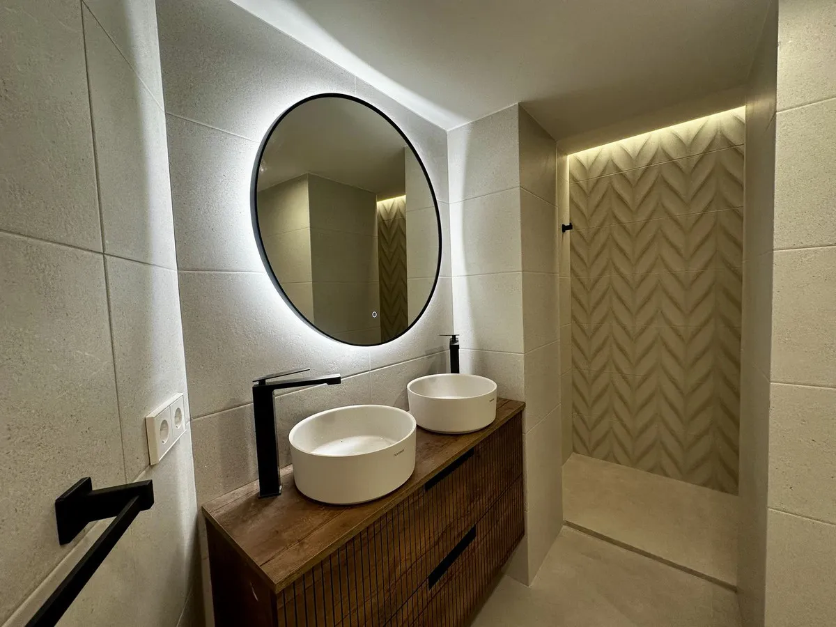 fee8aab9-4153-43d6-aa14-bc641f2c49cd