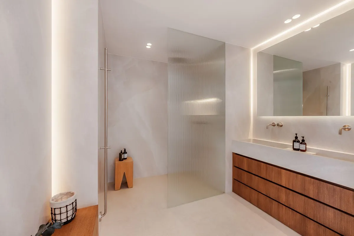 8176d1ba-ec16-4cd9-a995-545e07a6f8ac