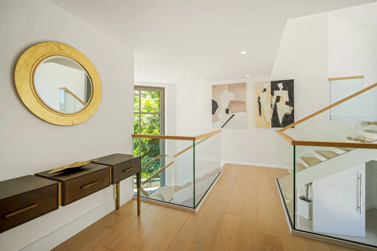 2373145c-67bc-4868-a698-6bfb38079c17