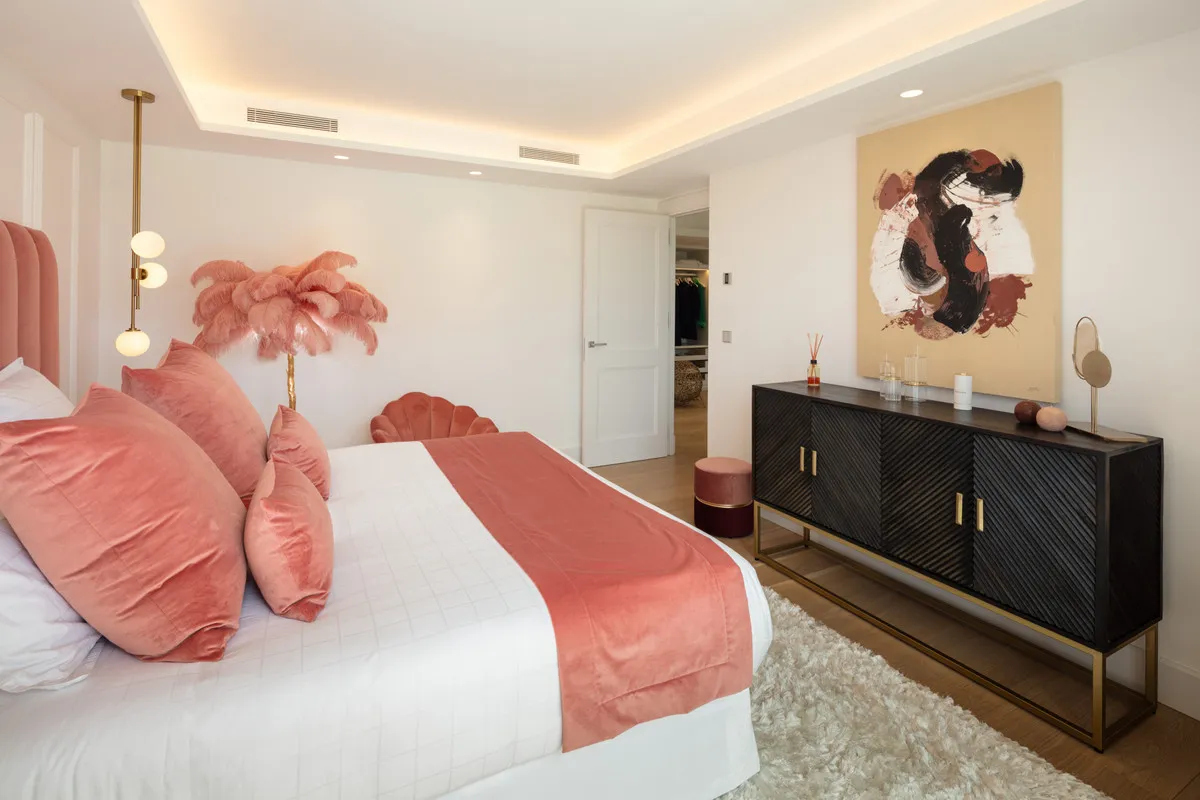 315e8822-4bed-47b4-a772-3dcbbbc53554