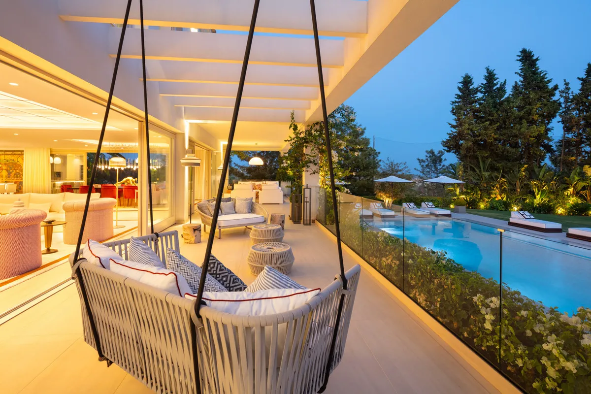 e237ec3c-53bb-4379-86fc-7c4b72e835e2