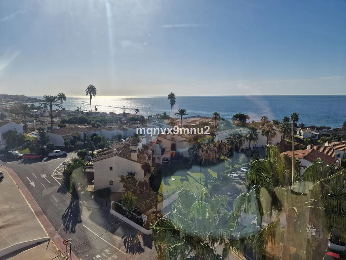 7052df55-e9f4-4749-bc22-556b140953cd