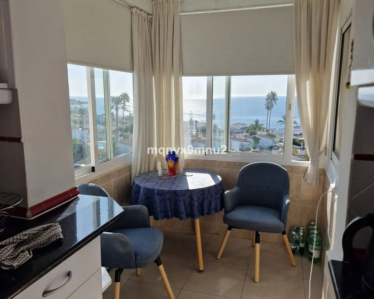 70b8f79e-f4dc-40a1-ae9c-76d657c820ed