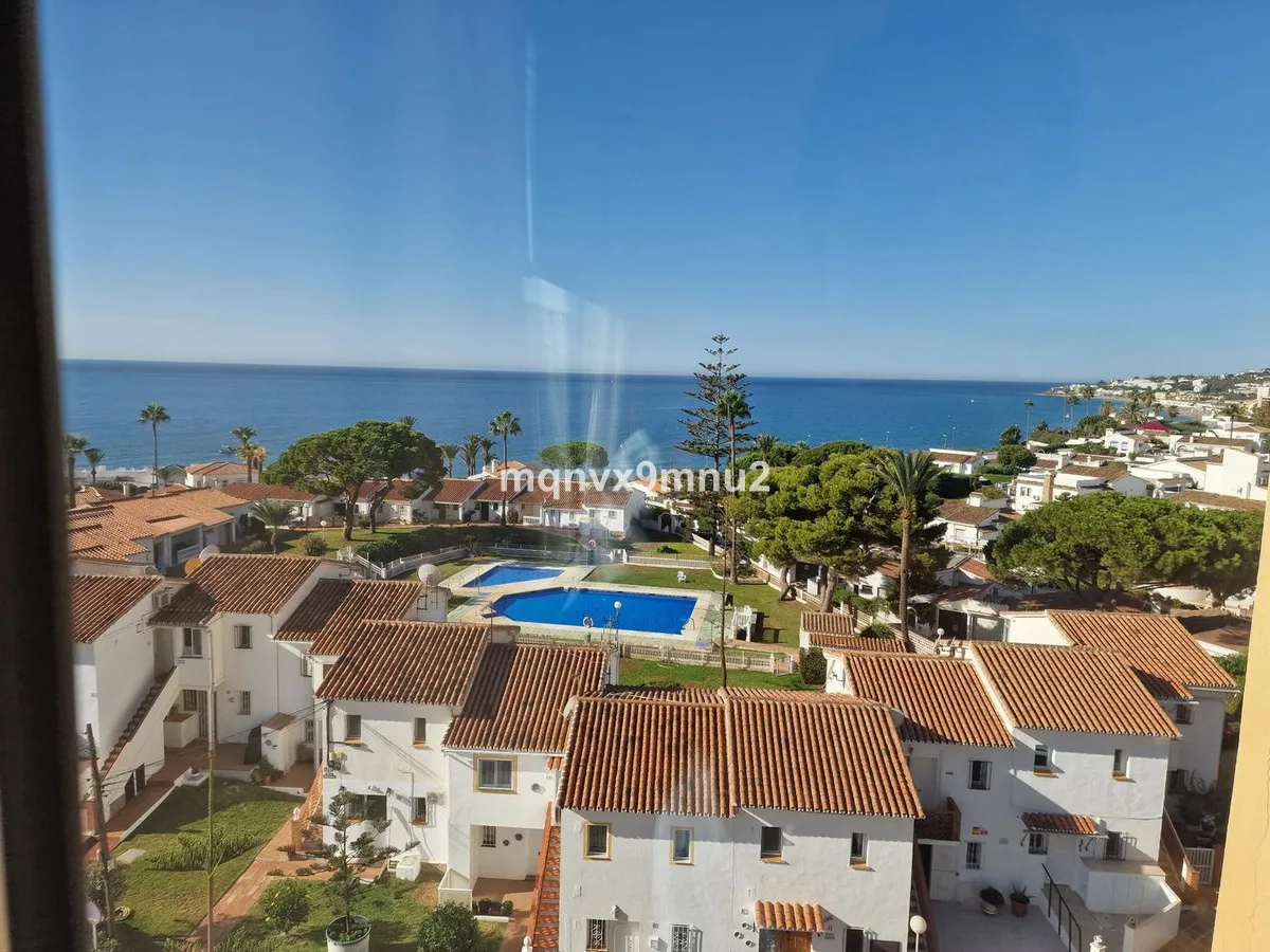 aafd7938-97c2-4ea7-b41a-a59d9b8da730