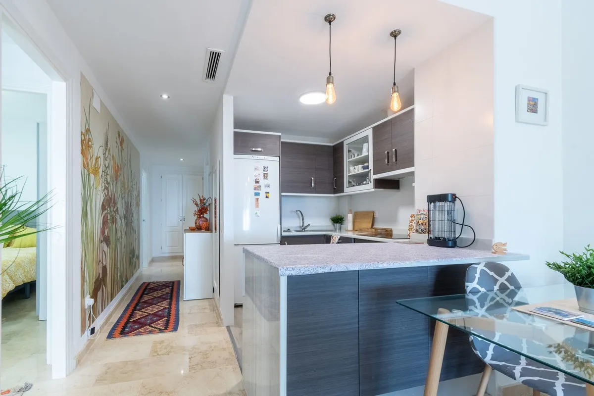 dec975c2-51d4-4d70-b653-d502f5e3adf5