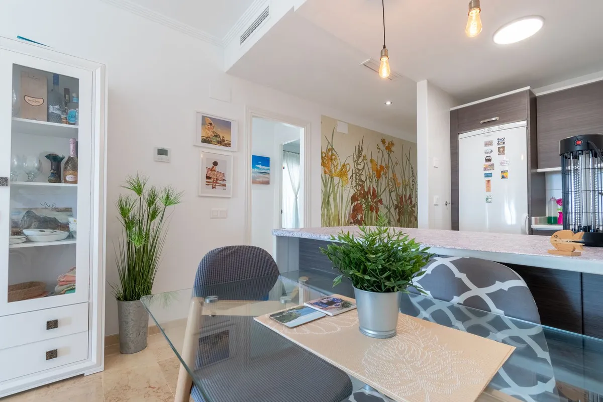 fc764a37-65de-4eb2-8b24-f8ac961c9b14