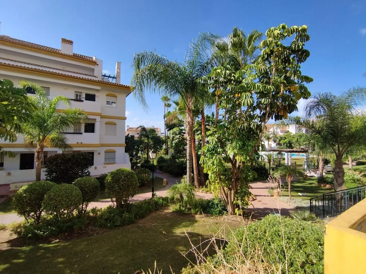 d4eadeaf-5803-4a70-b221-a2a46fa28826