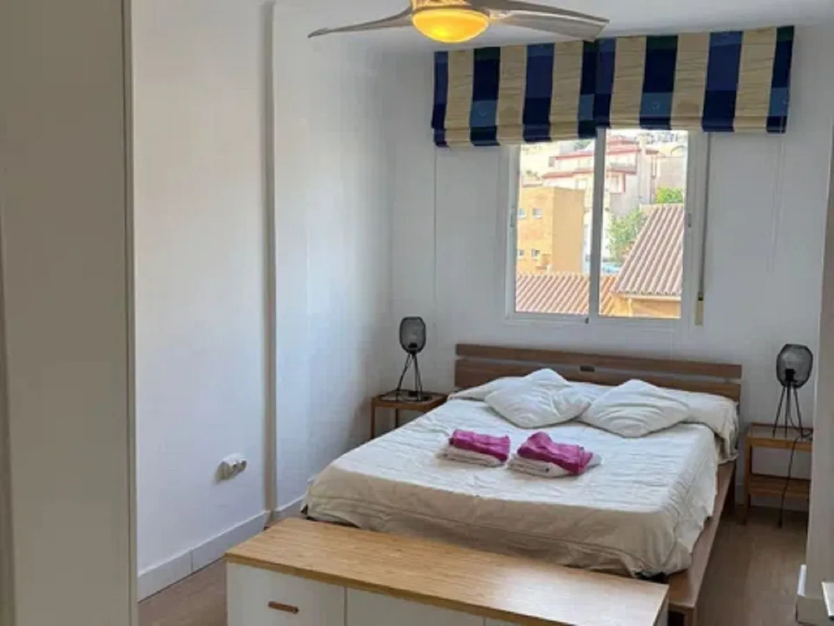 976d99f4-a2ba-4975-8612-1d717a6477af