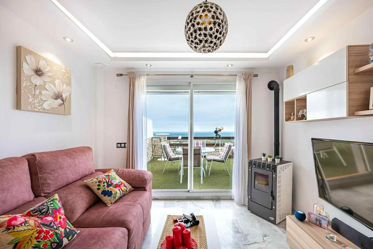 9af83819-8f51-4f06-8637-3c5e2d9e49d4