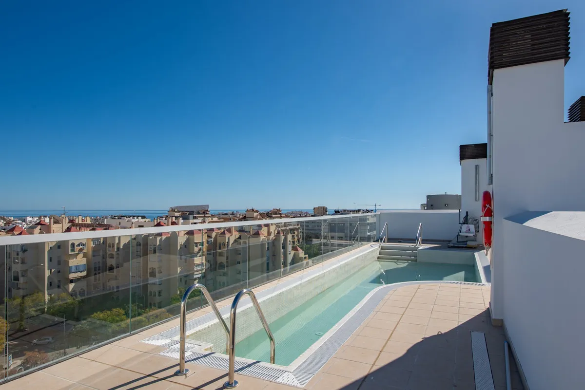 fe93289f-eee2-41ad-b862-e8368f92e833