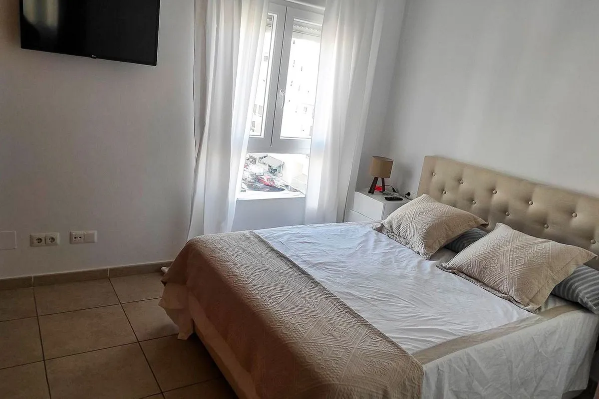 ec6cb0c5-f302-49c9-847e-230125b0cb49