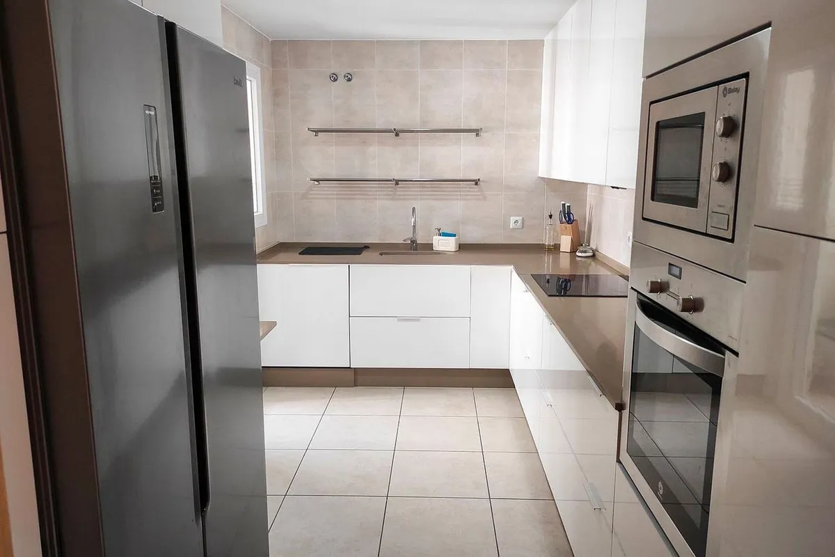 f550ae0f-ccc6-42f3-b09a-601ef4ec73bb