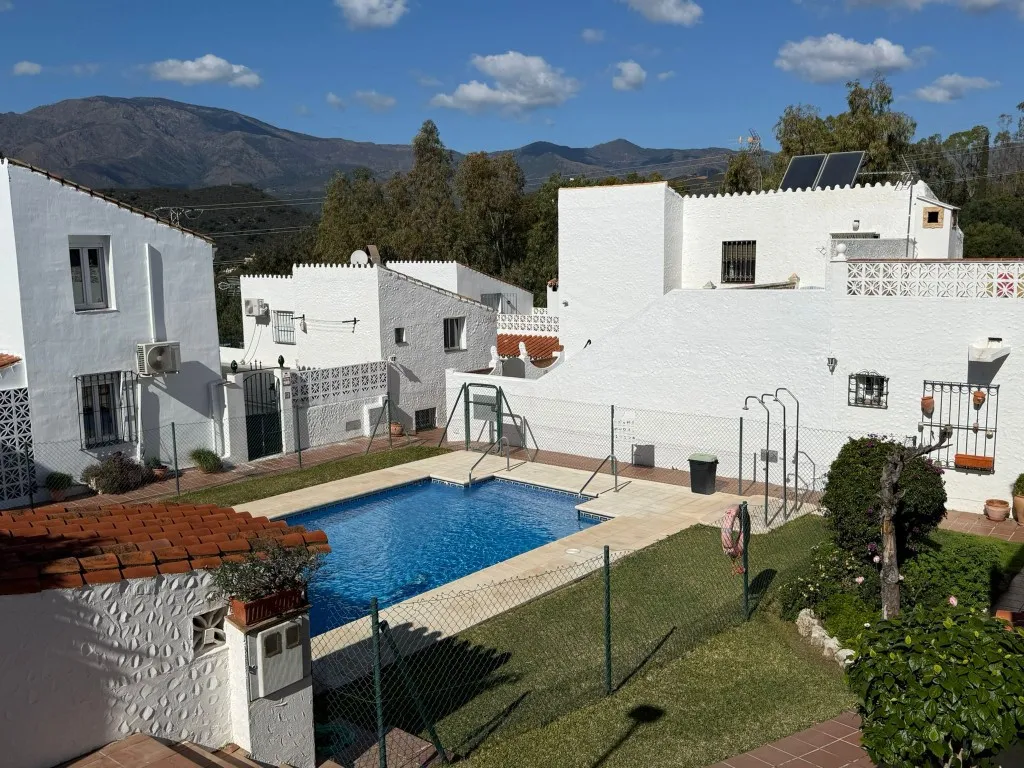 0531b966-1561-4e52-b35c-1d6d4a7d7061