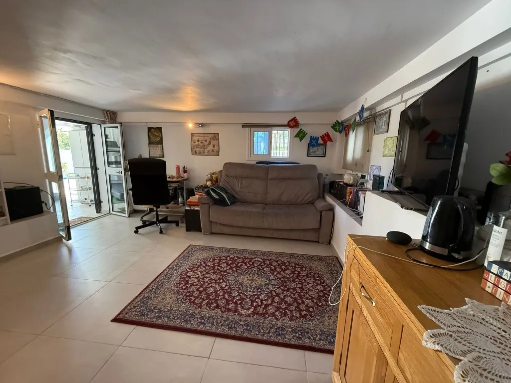 26b93847-f96f-497d-89a5-82b9cb126771