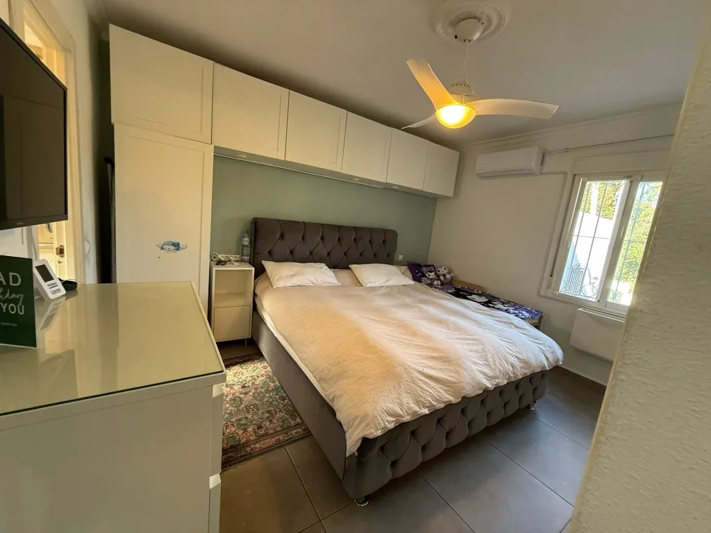 a24d1e39-34cc-41cb-8144-ad02bb05b80c