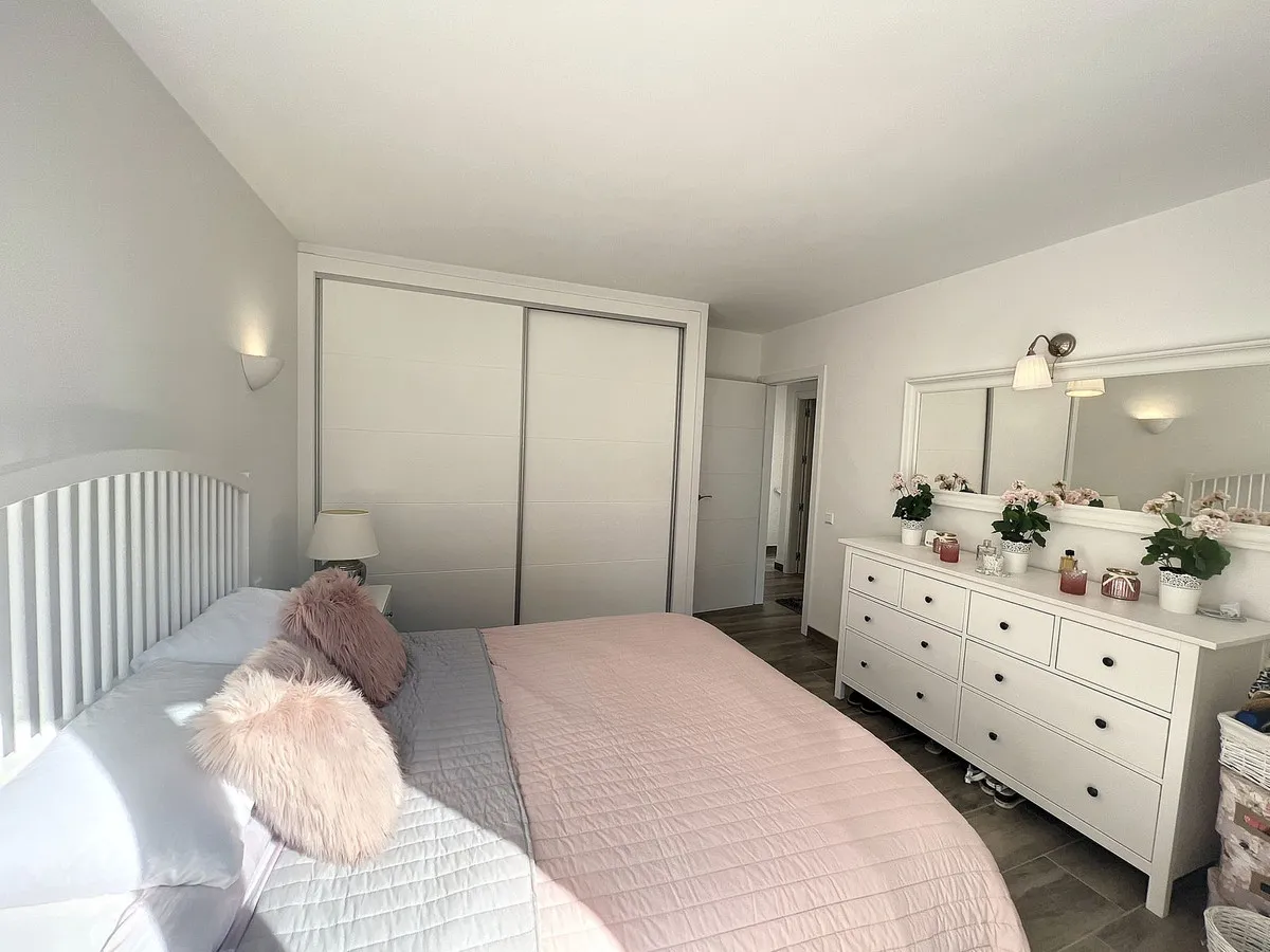 54bd65fe-9a5b-45dd-a5cb-89b5ad4e6cd7