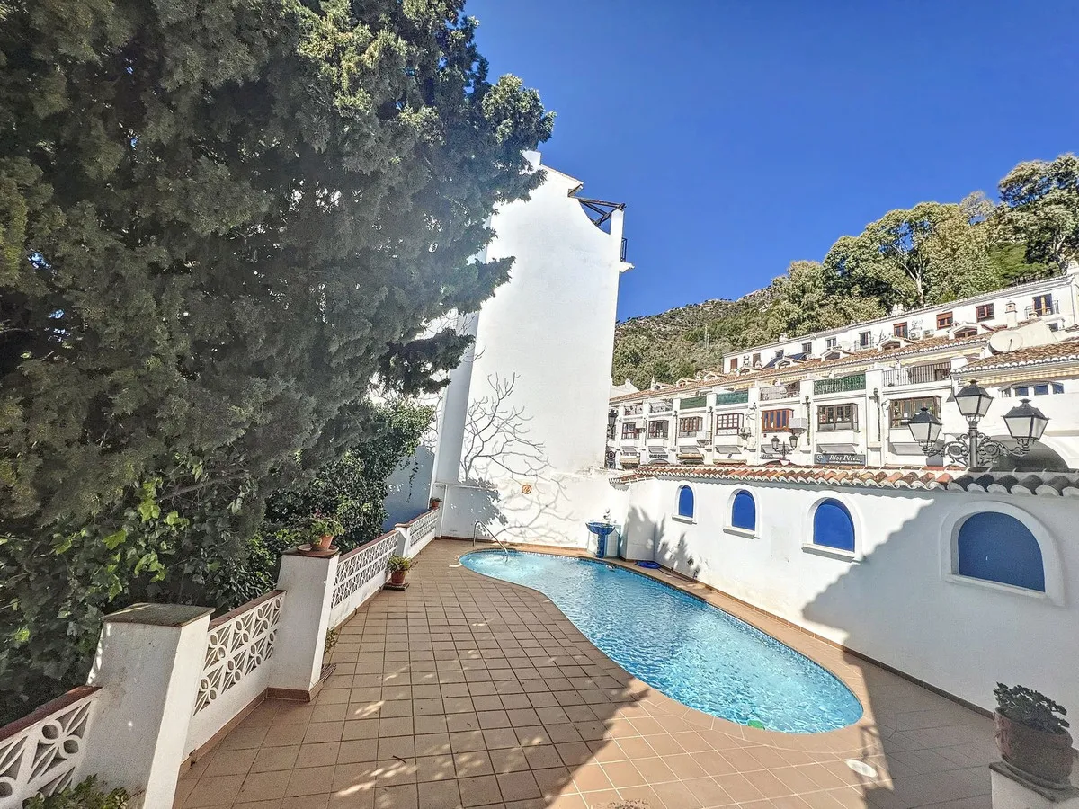 d61fc421-c4b8-4f6d-833d-ed5e6eeb770d