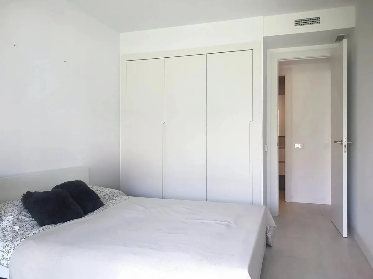 0c64df8c-3a5e-440b-8065-8882d4e3a99e