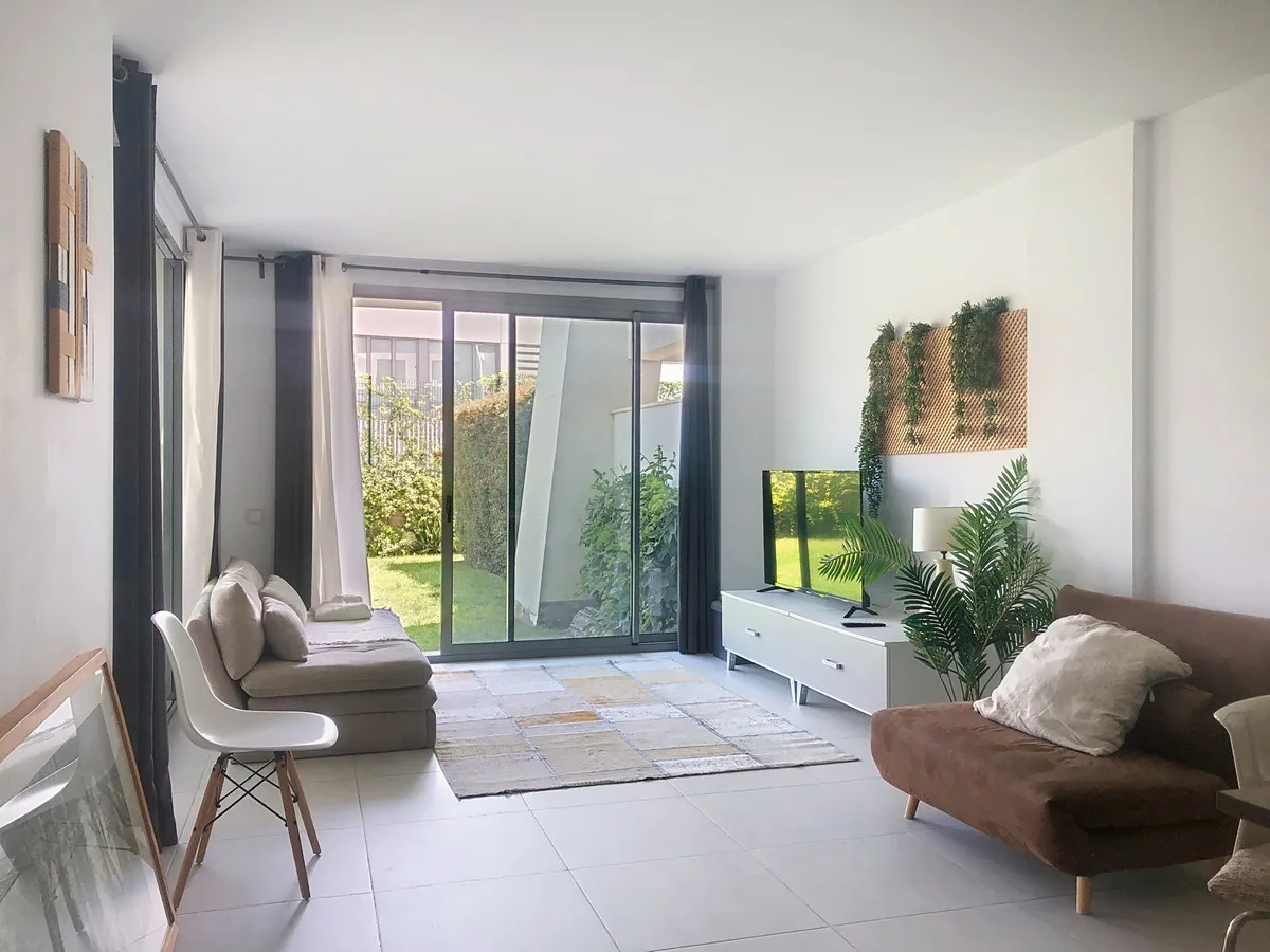 826fc01f-68f3-40e0-ab87-875d6a335d33