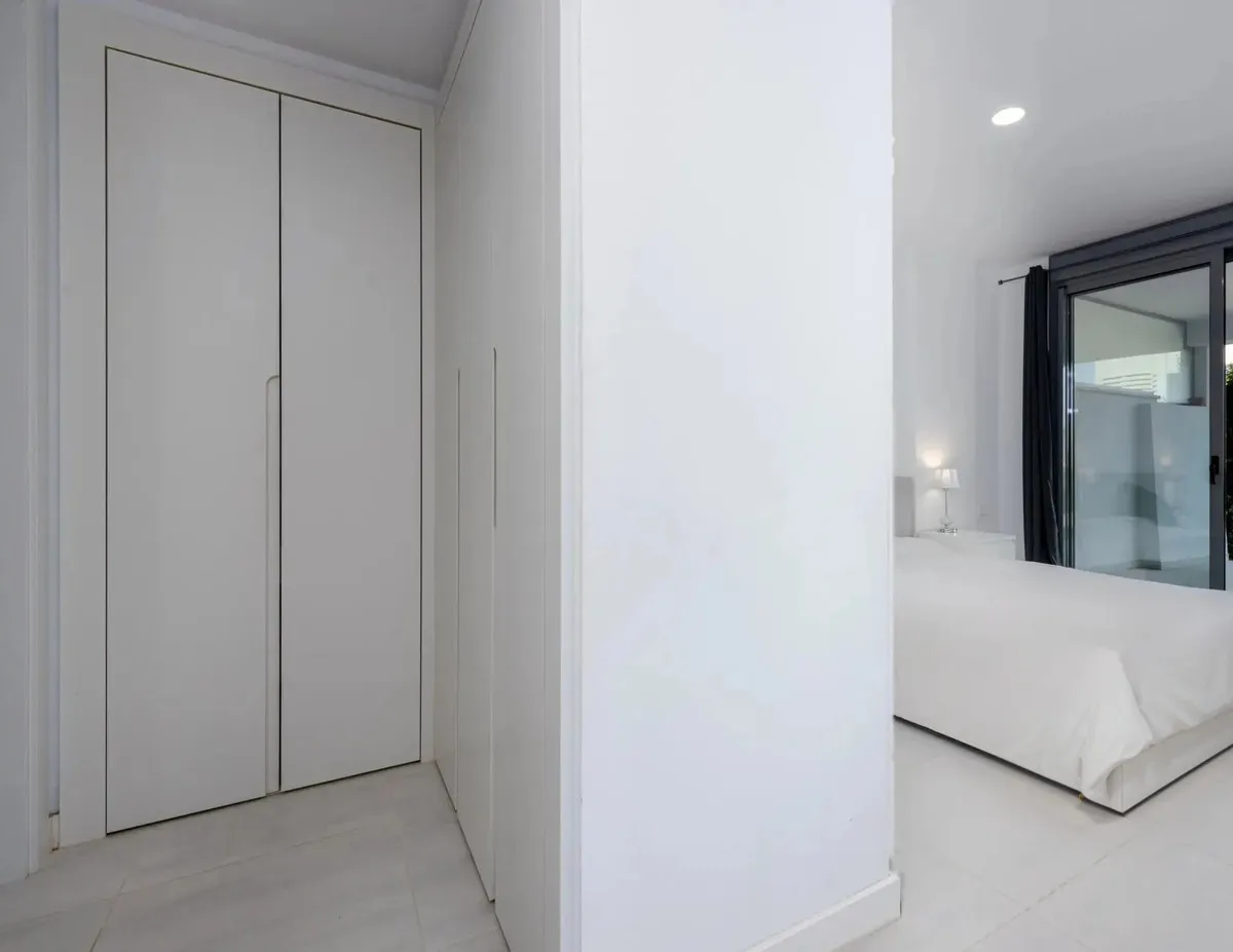 83849785-5458-422f-8449-3f04b132995d