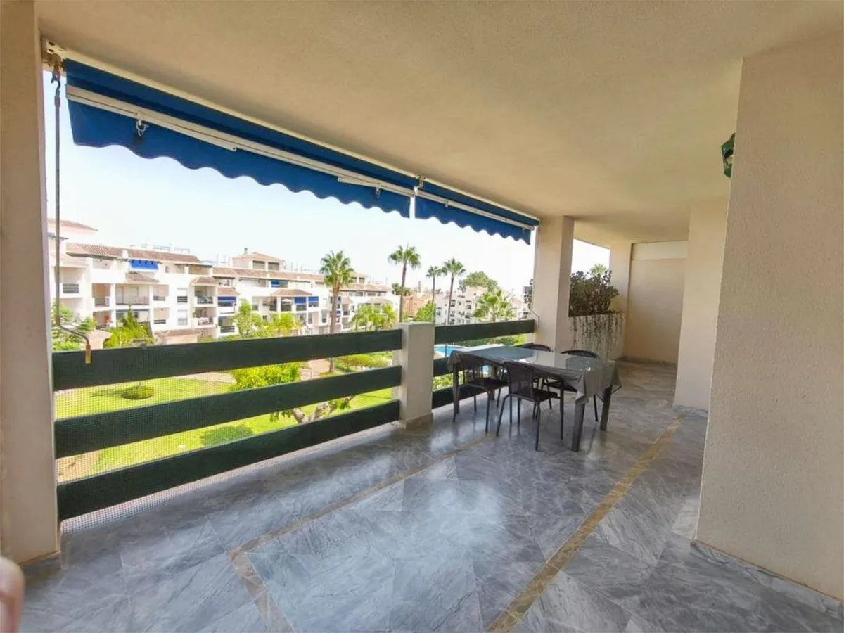 97aa1e01-6b1d-414b-a59a-36d4d8214746