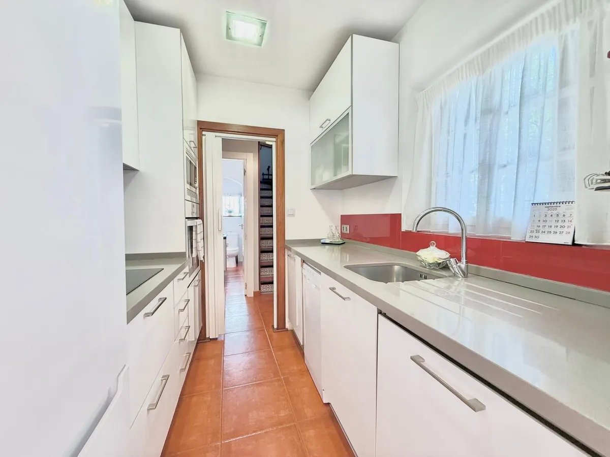 f1d83fd8-0380-4ff1-b0d3-c2f96a06a710