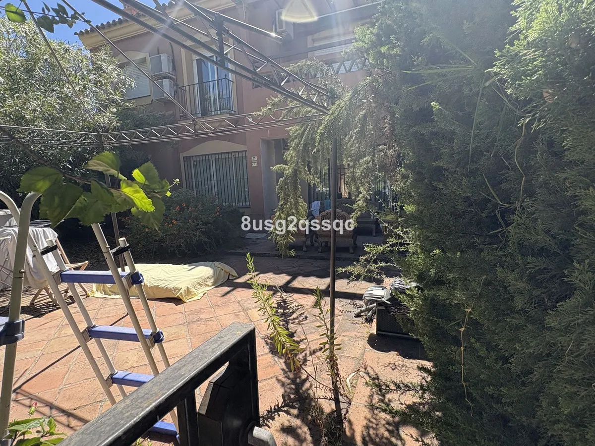 9d73fb93-7bc1-4f31-8e75-15fb8e2a4653