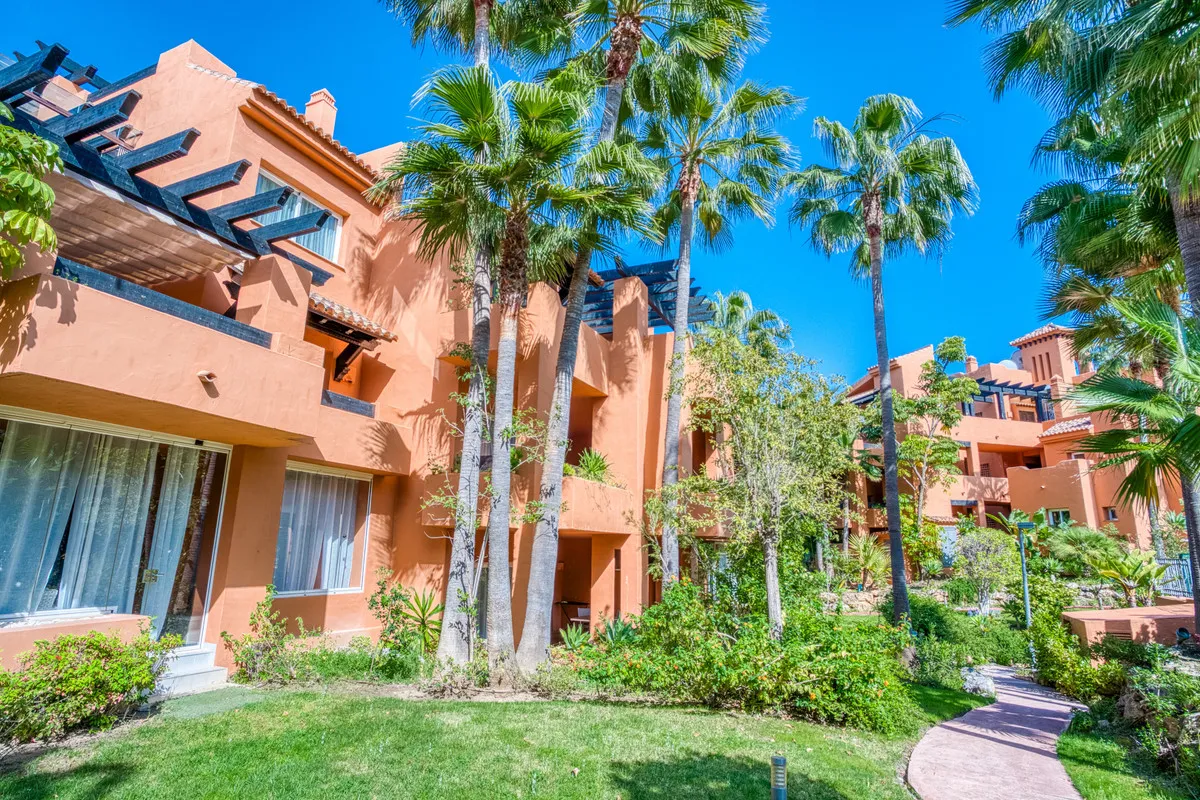 c65c63e1-bff9-4bbd-818b-ccabc58f9265