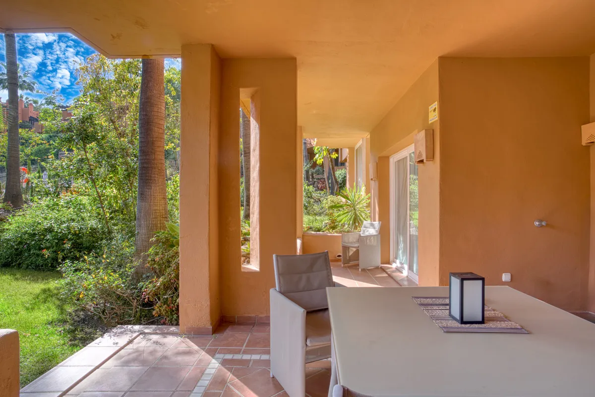 e5e5f657-8bee-4ce7-b35c-ab30b3736820