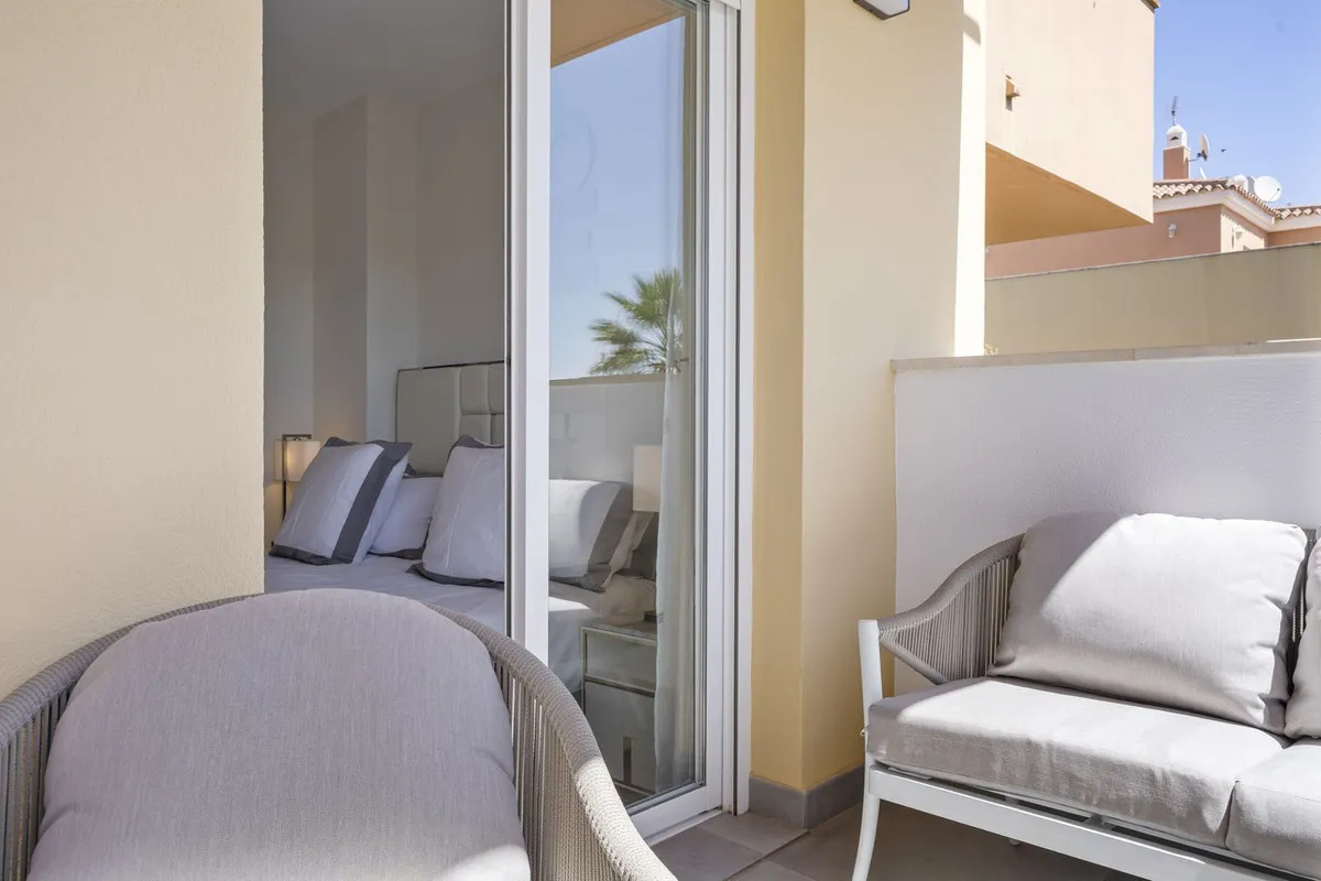 4baa22e8-e5e8-4cd8-be47-127c1e551f4a