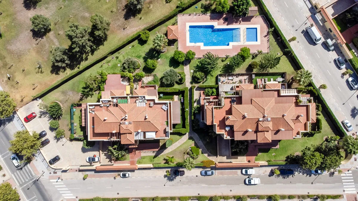 637bfa31-eceb-4516-af3a-8554f9a6d3a8